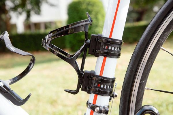 ¿Necesidad de añadir un segundo portabidón en la bici? Zéfal tiene una solución sin tornillos