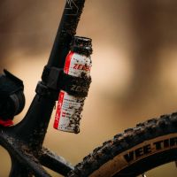 Spray reparador de Zéfal: solución inmediata para pinchazos en ruta en formato doble