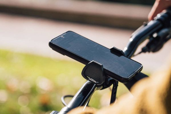 Zéfal Universal Phone Holder: el soporte definitivo para llevar el móvil en el manillar de la bicicleta