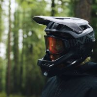 ABUS Targon: el casco MTB convertible que estrena la producción italiana de la marca