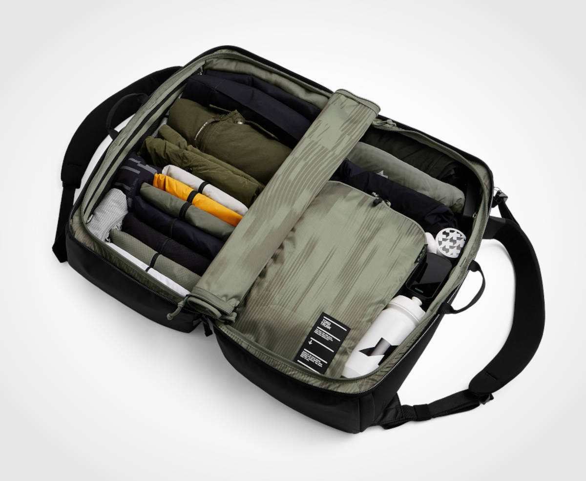 ASSOS x Db Roamer Pro Split Duffel 50L. Imagen: ASSOS