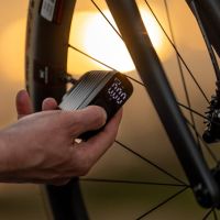 BBB BarBank: la primera bomba electrónica de la marca neerlandesa llega con 120 PSI y carga rápida USB-C