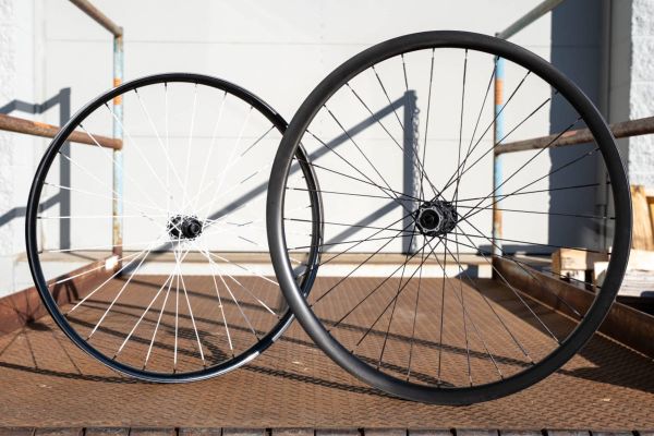 Berd amplía su catálogo con radios extralargos para ruedas de 32 pulgadas y refuerza su oferta para Descenso y e-MTB
