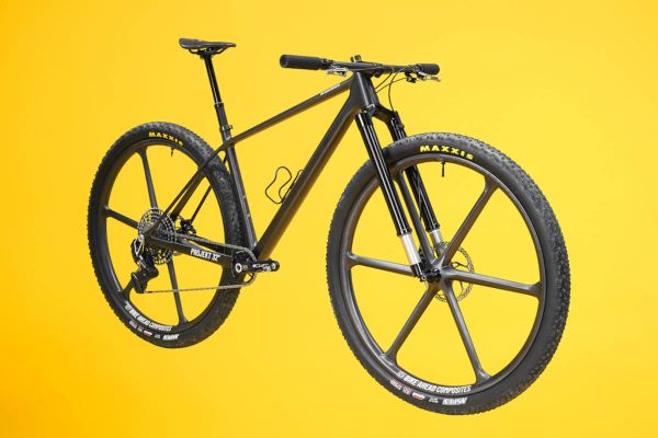 Bike Ahead lanza sus nuevas ruedas de carbono de 32" para MTB con un precio de 3.599 euros