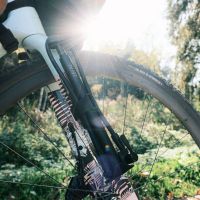 Zéfal lanza una mini bomba para rutas largas con una ambición poco habitual en este formato