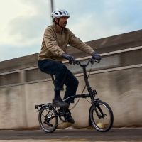 Brompton renueva la P Line: menos peso, más control urbano y hasta 12 velocidades