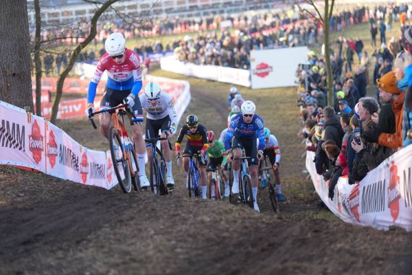 La Copa del Mundo de Ciclocross 2026-2027 refuerza su identidad europea y consolida su expansión internacional