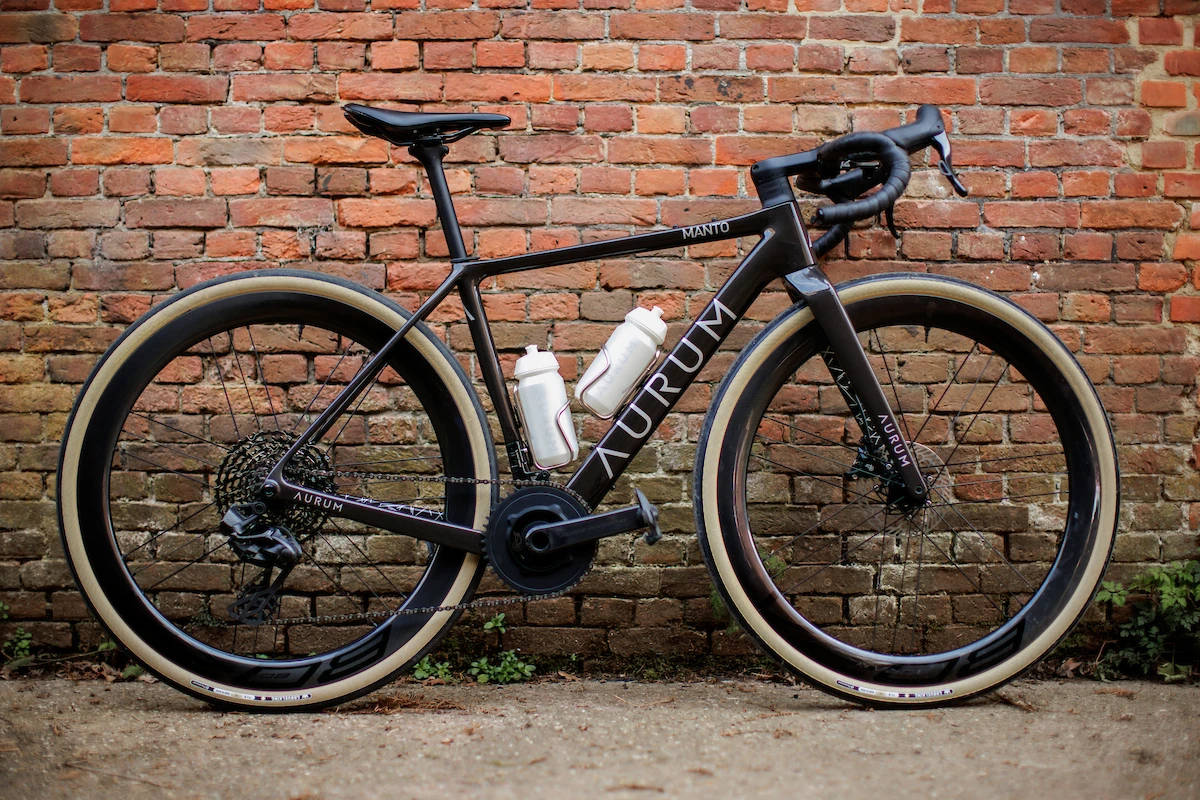 Bicicleta del equipo. Imagen: Campagnolo