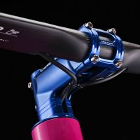 Cane Creek apuesta por un cableado semioculto para simplificar la integración sin renunciar a la estética