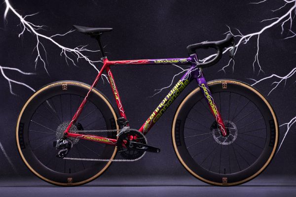 Cannondale convierte la CAAD14 en una pieza de coleccionista con una edición limitada creada junto a Team Dream