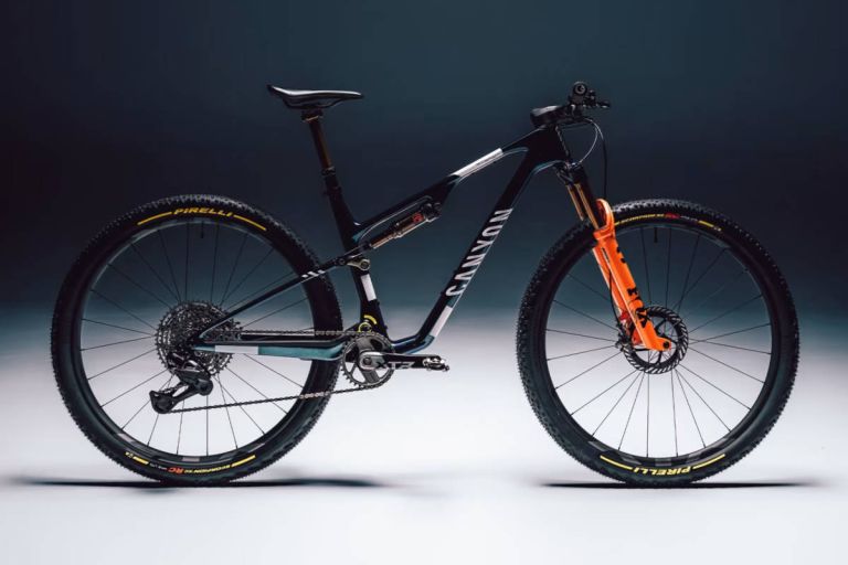 Así cambia la Canyon Lux World Cup CFR 2027: de bici ligera a máquina total para el XC moderno