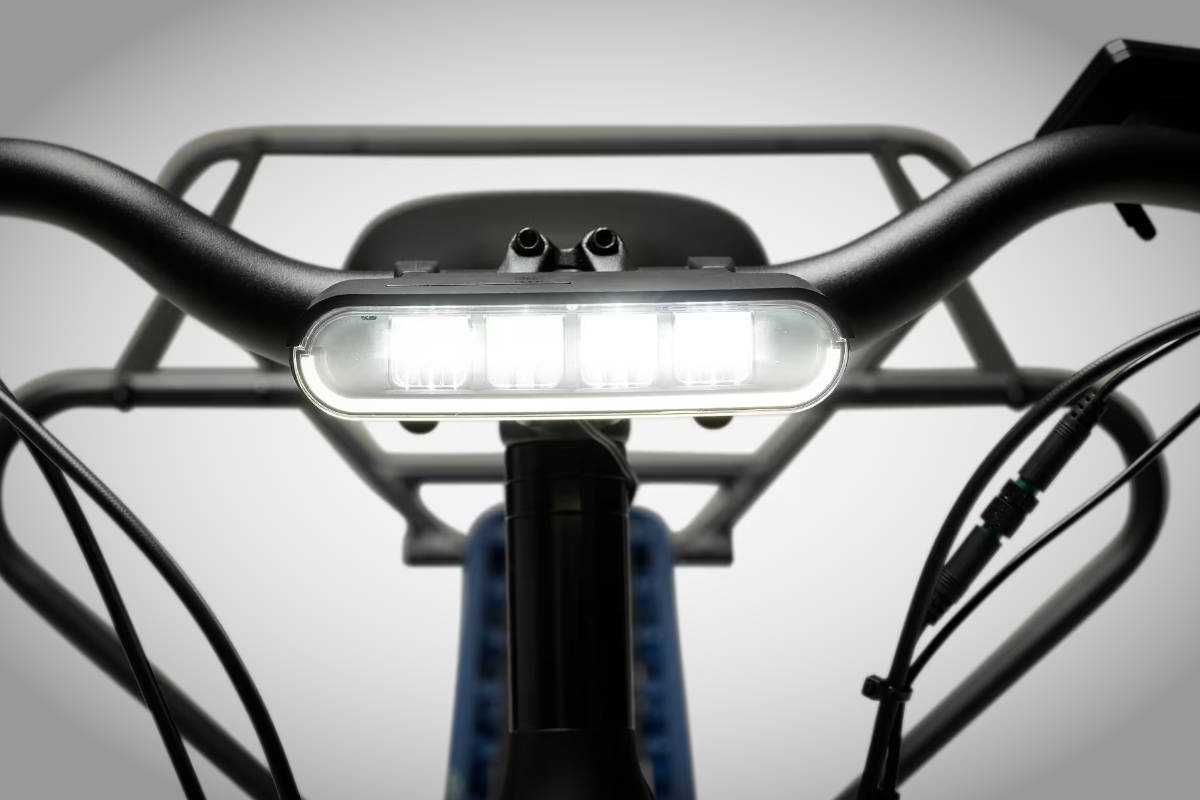 Cargobike Longtail E-Three 500. Imagen: Decathlon