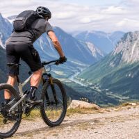 Ciclismo y salud cardiovascular: cómo pedalear reduce el riesgo de enfermedad cardíaca