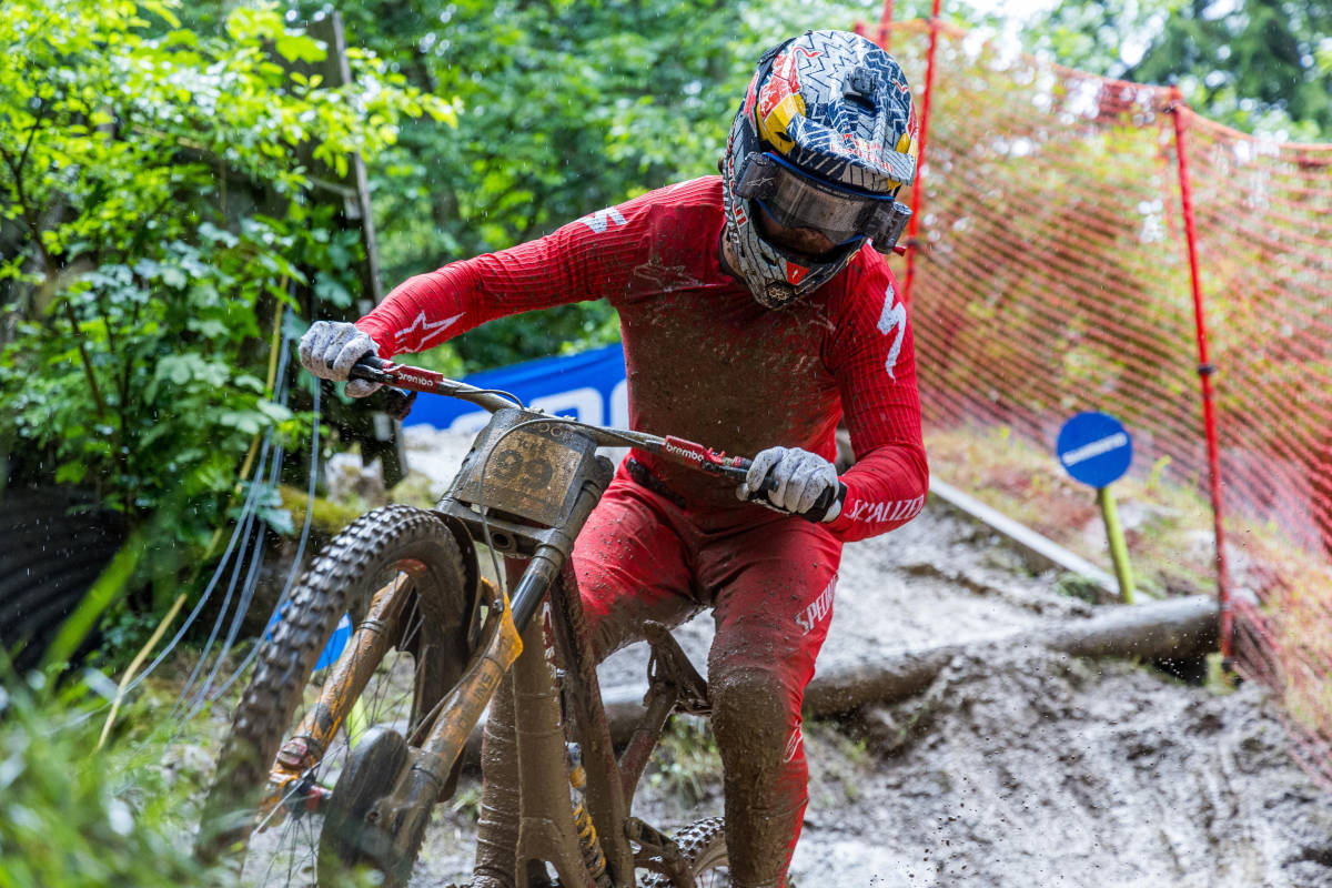 Finn Iles. Imagen: WHOOP UCI Mountain Bike World Series