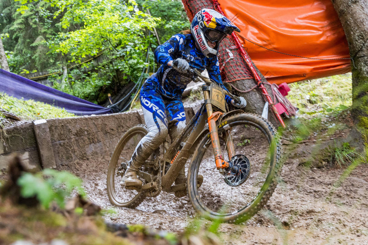 Gracey Hemstreet. Imagen: WHOOP UCI Mountain Bike World Series