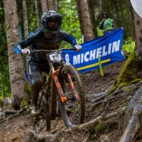 Maples y Cabirou doman el barro de Leogang antes de unas finales de Descenso cargadas de tensión