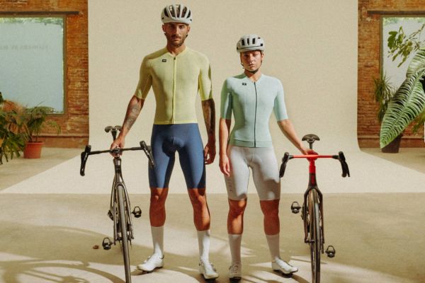 Gobik lanza UNITY ESSENTIAL para este verano con nuevas prendas pensadas para el calor y la aerodinámica