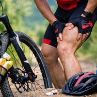 Cómo evitar calambres en bici: lo que realmente marca la diferencia en rutas largas