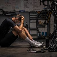 Cuando la pasión por el ciclismo deja de ser saludable: señales de un posible TOC sobre la bicicleta
