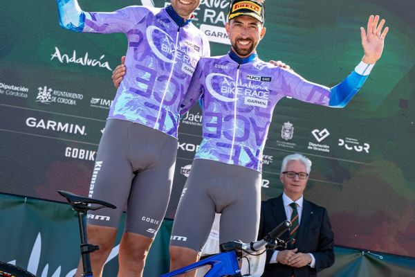 Valero y Stutzmann recuperan el liderato en Jaén y Fischer-Peretti amplían su dominio en la Andalucía Bike Race 2026