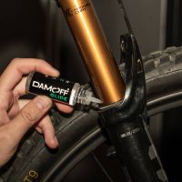 Damoff Glide: el lubricante español que promete devolver suavidad a suspensiones y tijas telescópicas