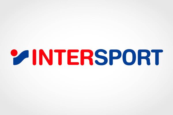 Decathlon acelera la adquisición de activos de Intersport España pendiente del visto bueno de la CNMC