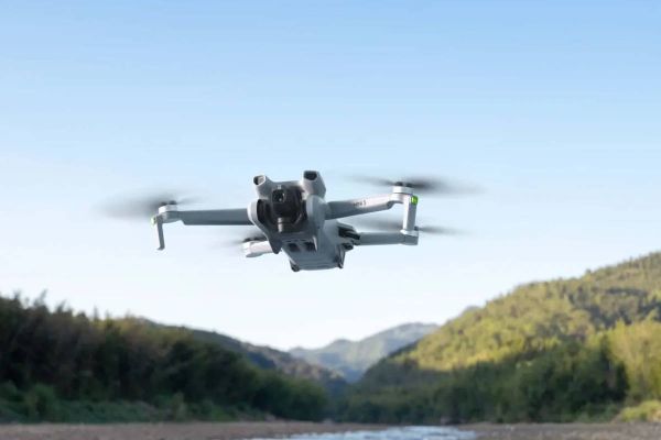 DJI Mini 3 por solo 239 euros en Prime Day: el dron perfecto para grabar rutas en bicicleta sin gastar una fortuna