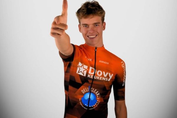 Milan Bral muere a los 21 años tras ser atropellado mientras entrenaba en Bélgica