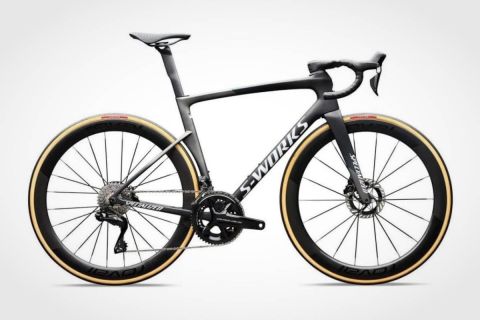 Specialized Tarmac SL9: las primeras imágenes filtradas revelan cómo será la próxima superbike de la marca