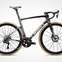 Specialized Tarmac SL9: las primeras imágenes filtradas revelan cómo será la próxima superbike de la marca