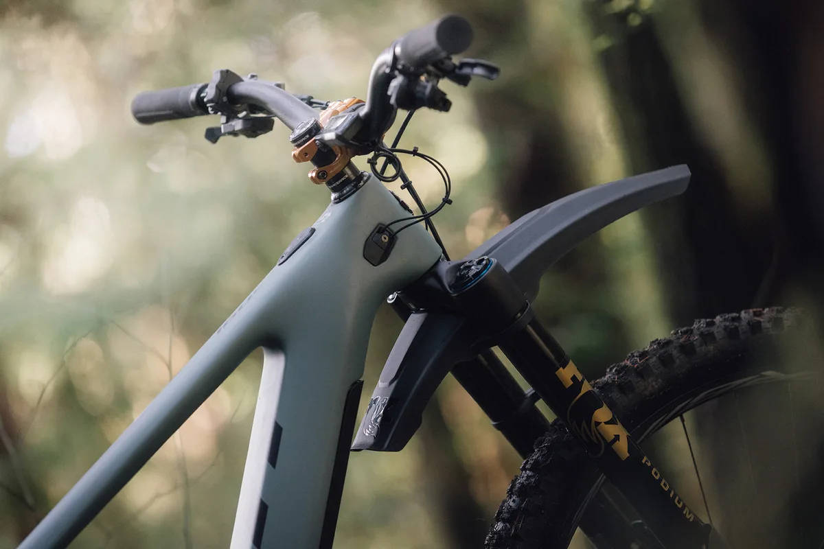 FOX Podium Mud Guard. Imagen: FOX