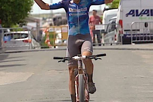 David Valero y Natalia Fischer reafirman su jerarquía en el XCM español con el título nacional en Paterna del Campo