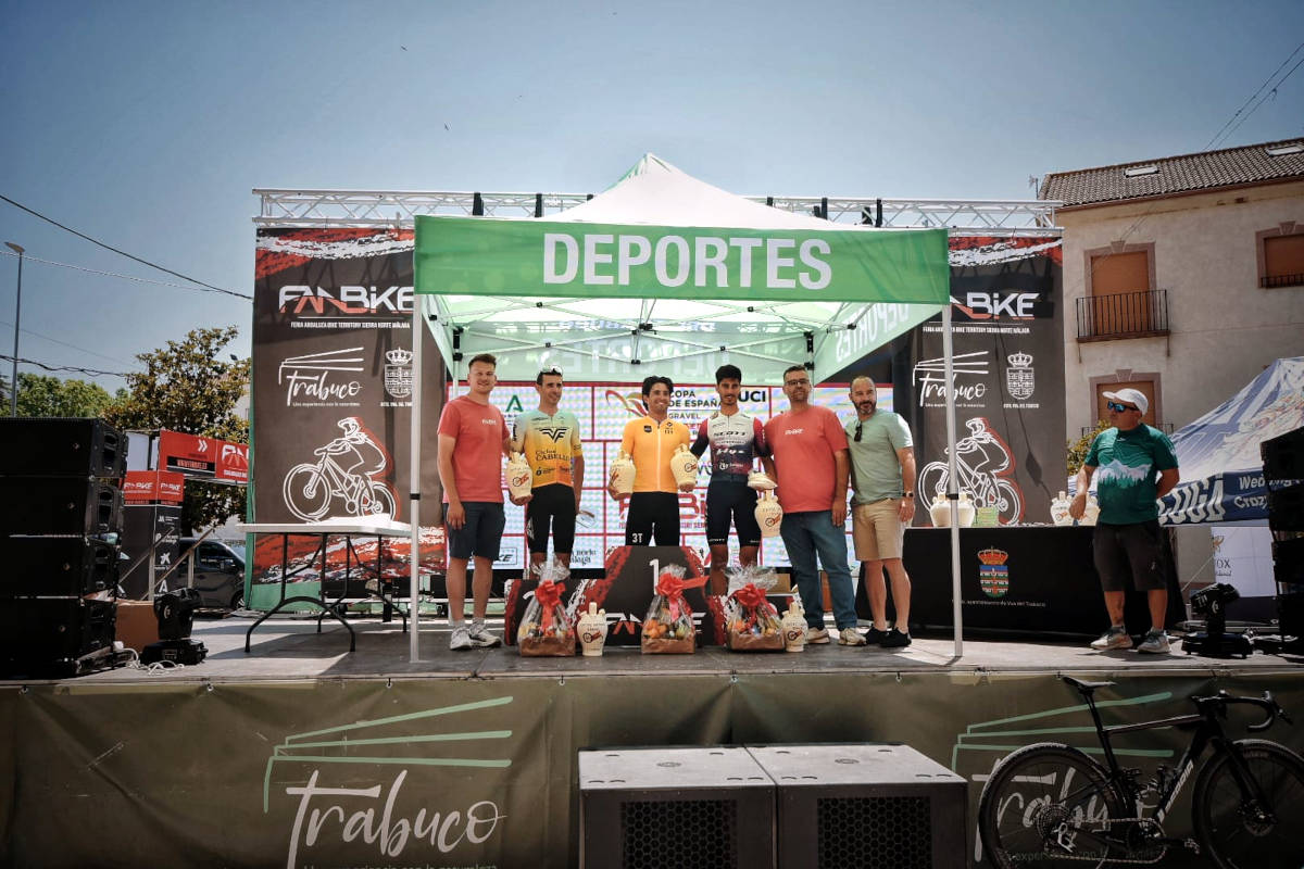 Podio élite masculino. Imagen: RFEC