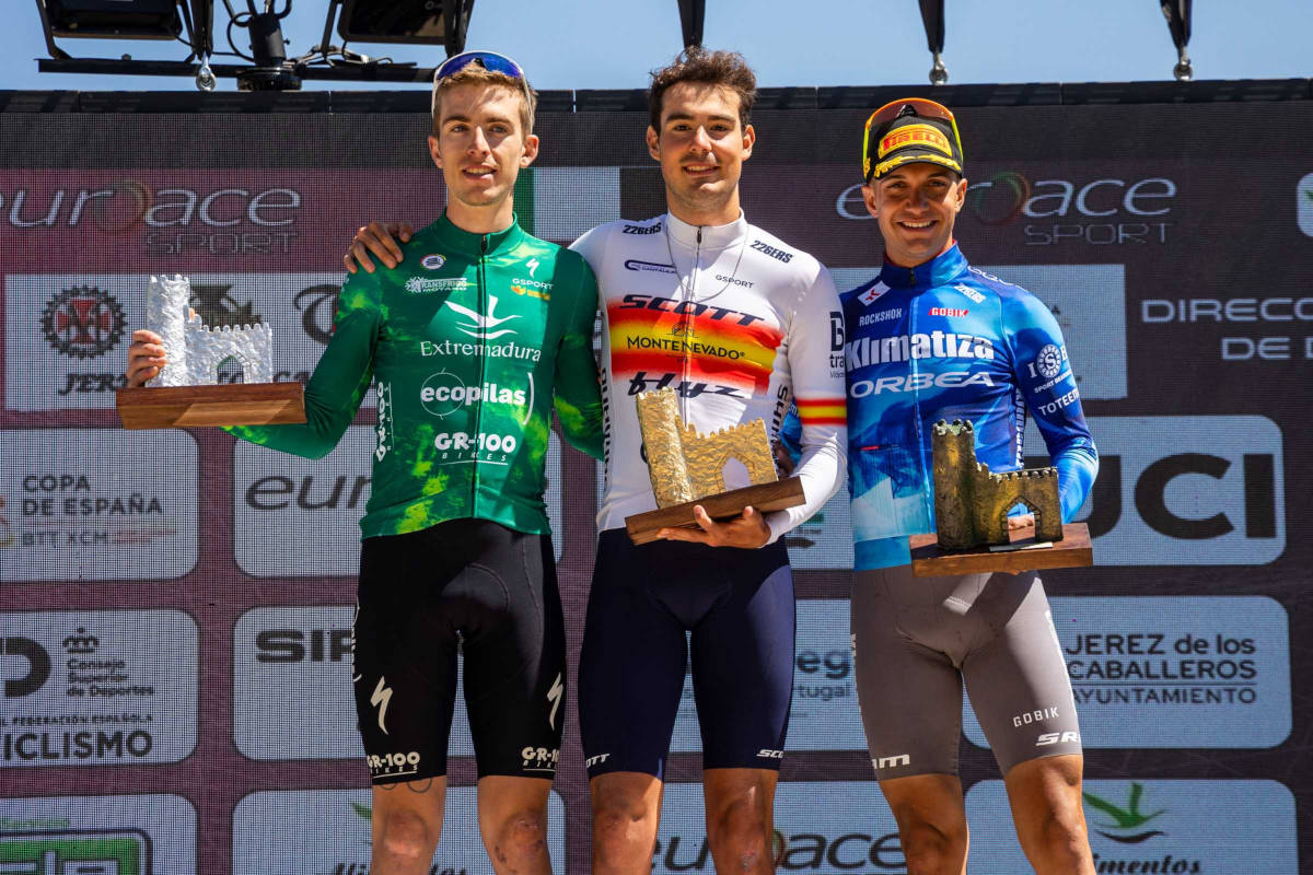 Podio élite masculino. Imagen: RFEC