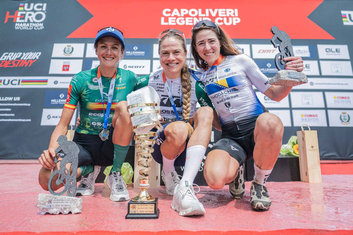 Podio élite femenino. Imagen: wisthaler.com