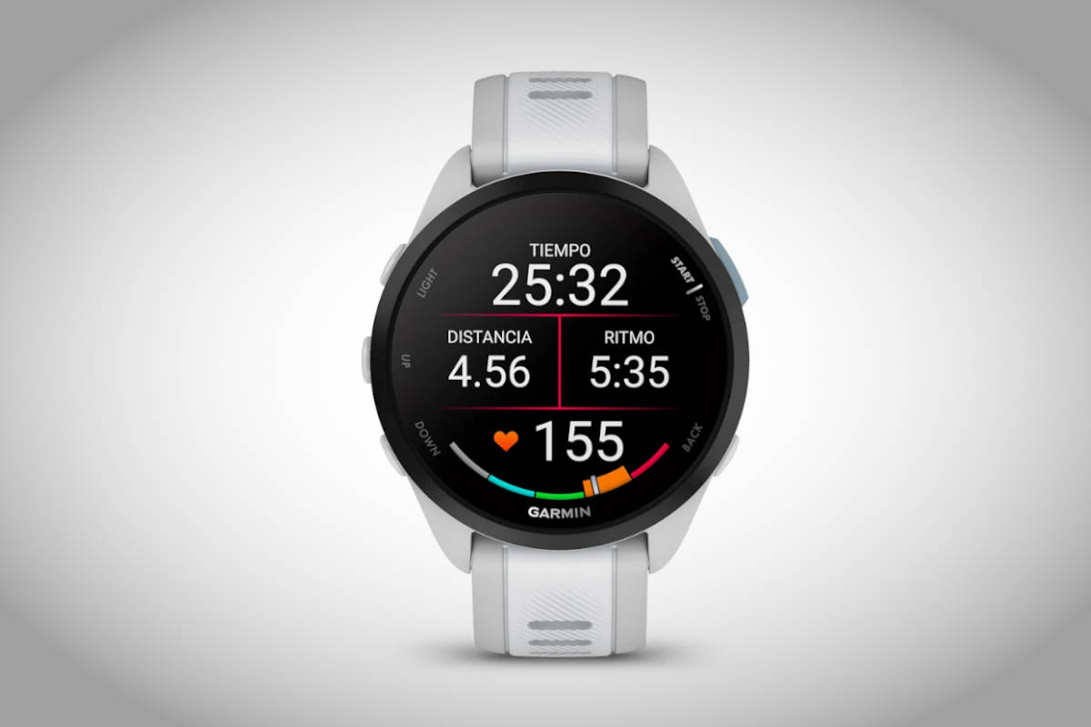 Garmin Forerunner 165. Imagen: Garmin