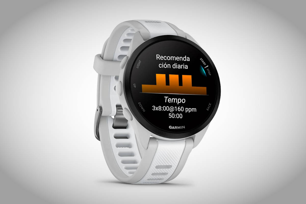 Garmin Forerunner 165. Imagen: Garmin