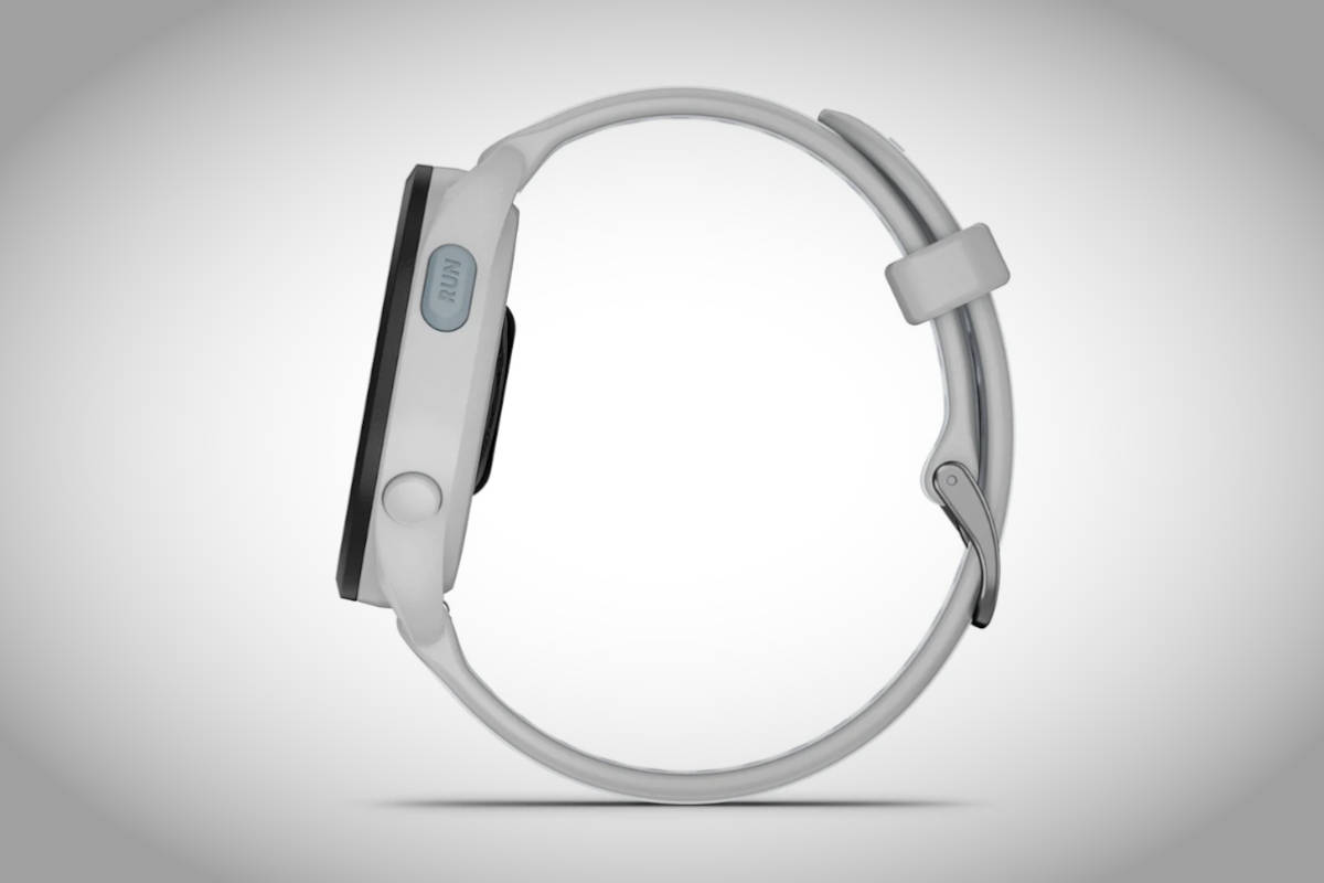 Garmin Forerunner 165. Imagen: Garmin