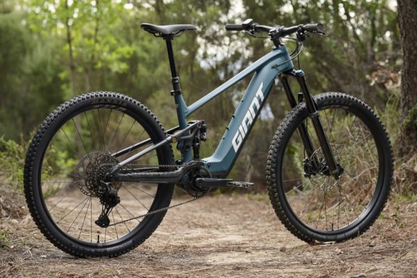 Giant Stance E+ y Liv Embolden E+ 2026: más recorrido y 800 Wh para conquistar el Trail eléctrico