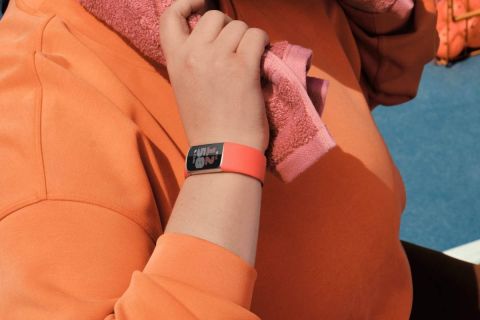 Google Fitbit Charge 6 por 89 euros en Prime Day: una de las pulseras más completas para entrenar y cuidar la salud