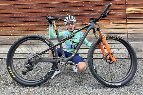 Ibon Zugasti desvela todos los secretos de la nueva Orbea Oiz 2027 en vídeo