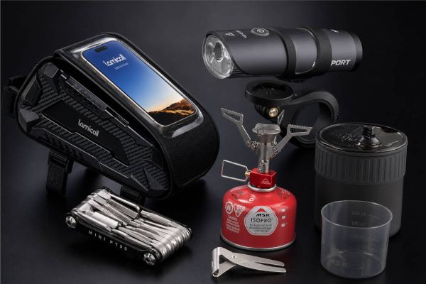 Ideas de regalo para ciclistas aficionados al bikepacking que realmente se aprovechan en ruta