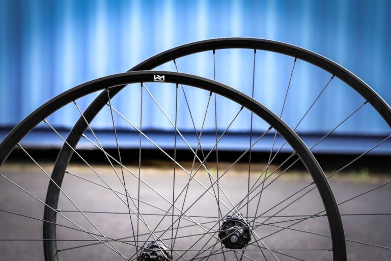 32 pulgadas en MTB: Newmen señala el verdadero problema que nadie estaba mirando