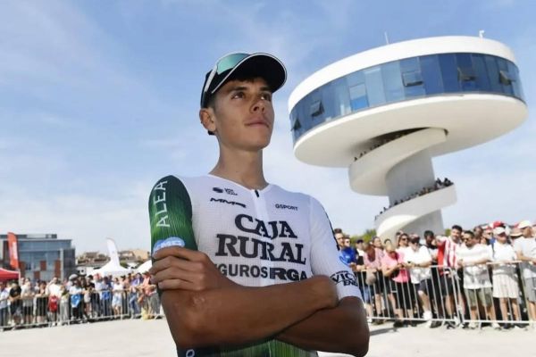 Jaume Guardeño del Caja Rural-Seguros RGA, en la UCI tras un grave accidente en carretera mientras entrenaba