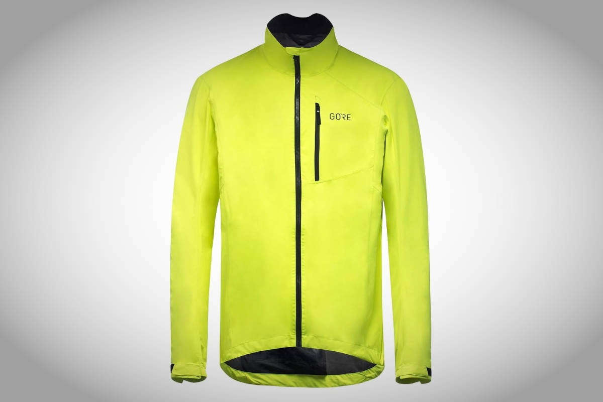 Chaqueta impermeable. Imagen: GOREWEAR