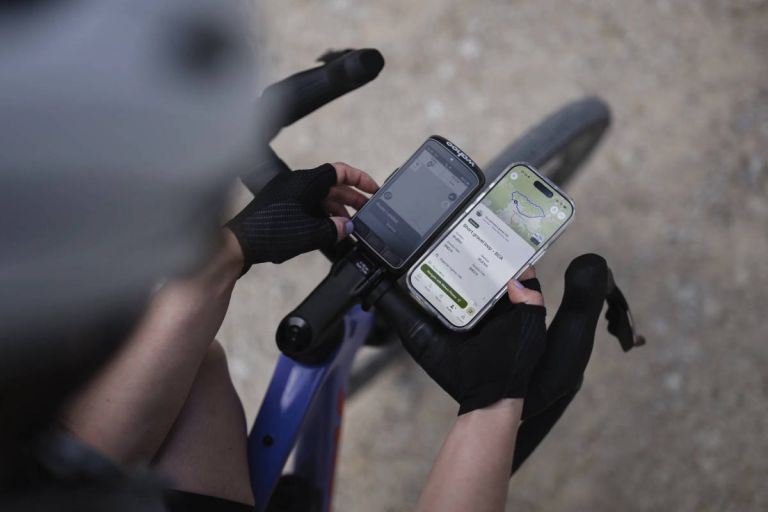 Komoot y Wahoo eliminan pasos: las rutas ya pueden enviarse al ciclocomputador con un solo toque