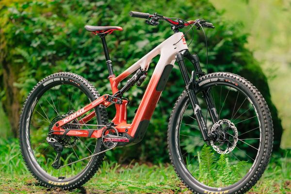 Kona Remote 160 CR: una e-MTB ligera de largo recorrido que apuesta por el control antes que por la fuerza bruta