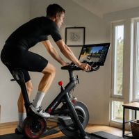 La rutina de 30 minutos en bicicleta que cada vez más ciclistas utilizan para perder grasa sin largas sesiones