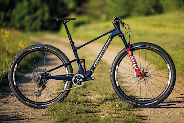 La nueva Lapierre XR apunta al XC moderno con 120 mm, carbono y montaje de Copa del Mundo