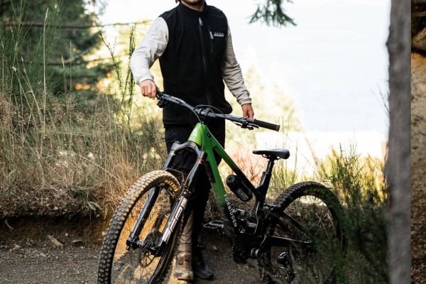 Laurie Greenland se une a Forbidden Bikes para abrir una nueva etapa lejos de la Copa del Mundo